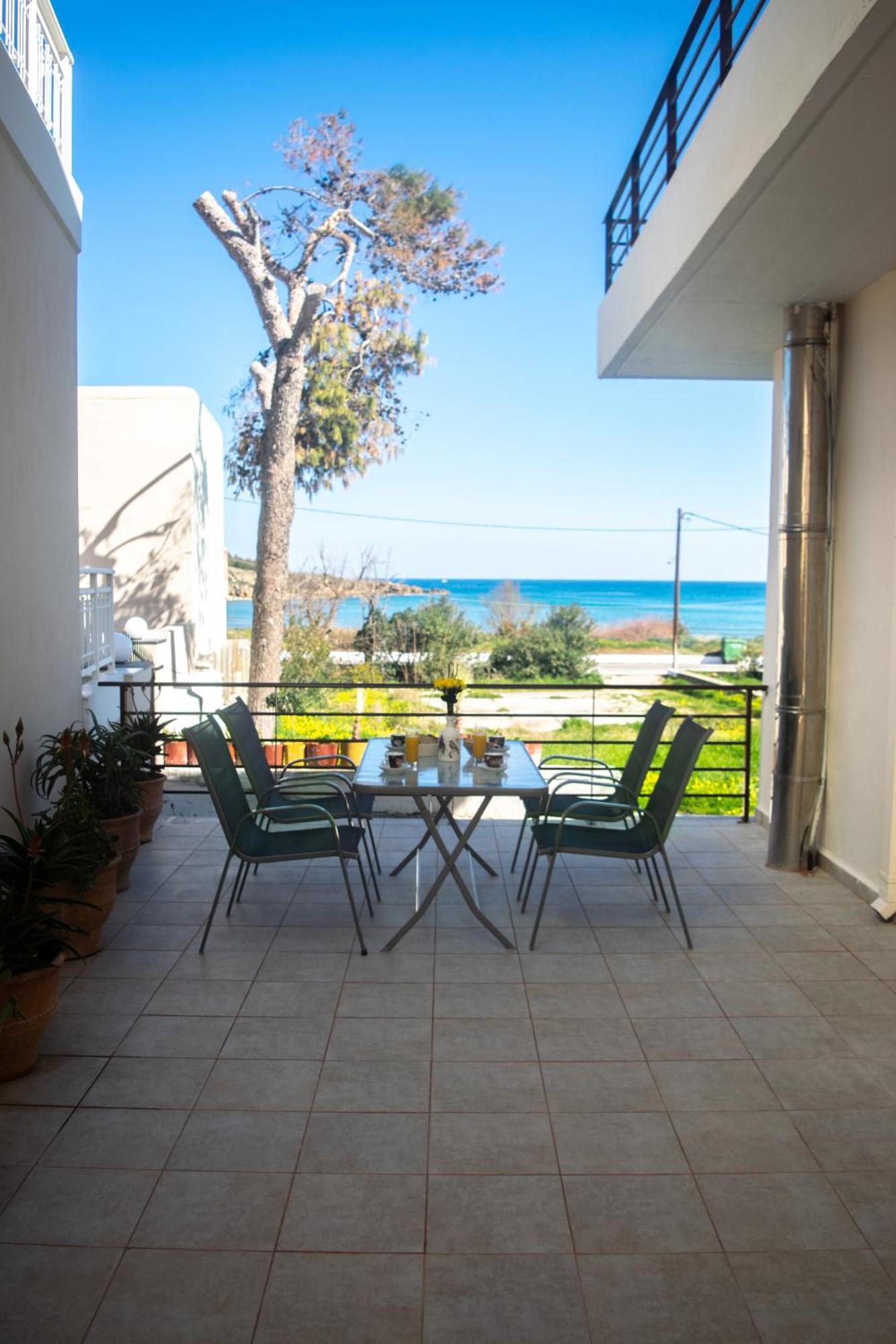 Apartment Next To The Beach 加藤-达拉特索 外观 照片